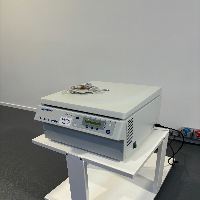 Eppendorf 5804 Centrifuge image 0